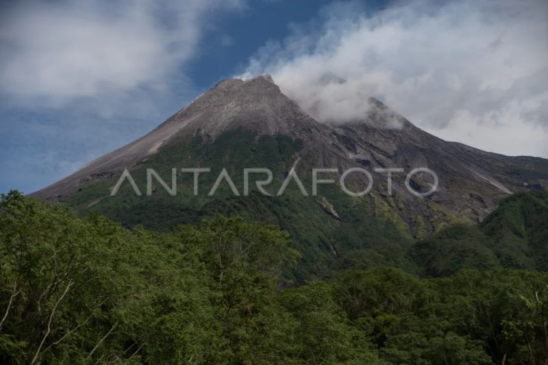 BPBD DIY Ingatkan Masyarakat Soal Status Siaga Gunung Merapi, Jangan Coba-Coba Mendaki!