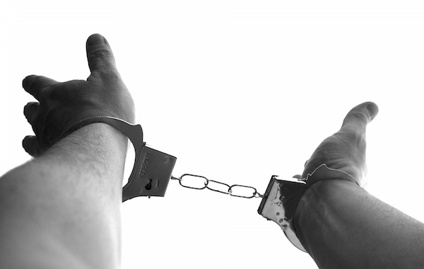 Polisi Minta Para Gay di T1 Spa Harmoni Pakai Baju
