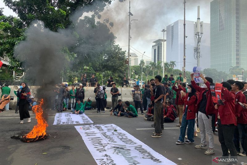 Mensesneg Minta Mahasiswa Aksi Indonesia Gelap Berdialog Perbaiki Kebijakan, Cari Solusi Bersama