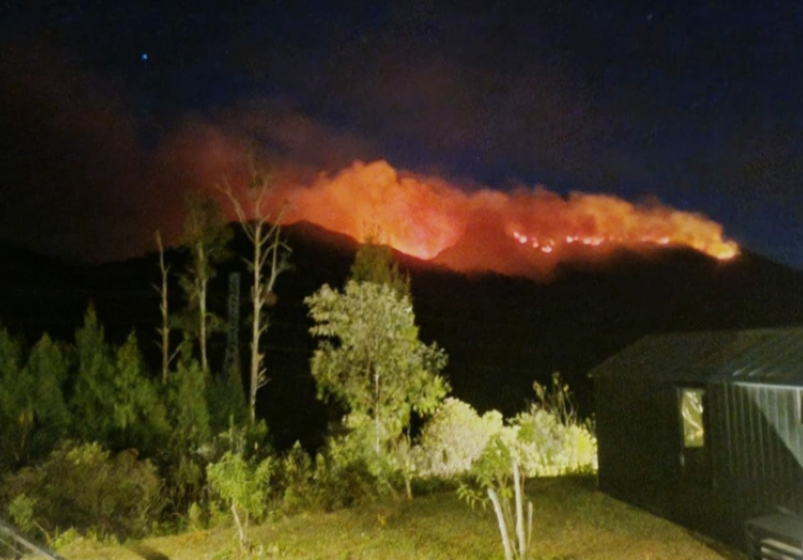 Kebakaran Gunung Semeru dan 4 Pegunungan di Jatim Makin Parah, Heli Pemadam Ngadat