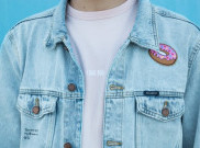 Tips Mix and Match Jaket Denim untuk Tampil Edgy