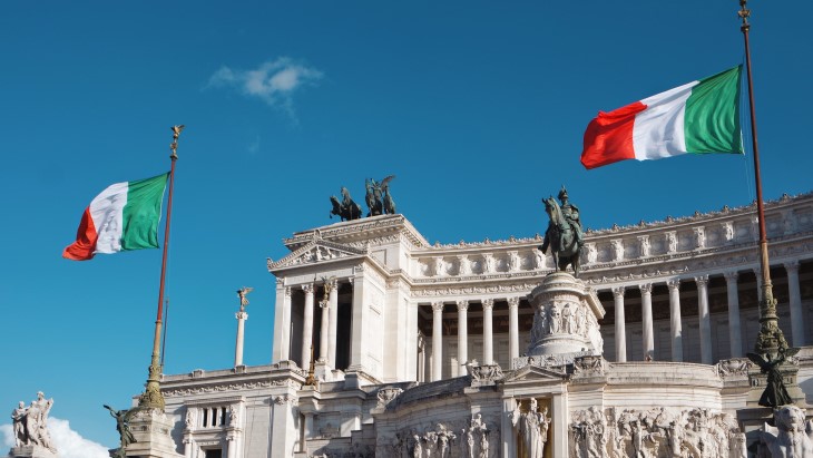 Italia Larang Bahasa Inggris, Menggunakannya Akan Didenda Rp 1,6 M