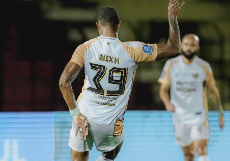 Klasemen Liga Indonesia Super League Setelah Dewa United Gilas PSBS Biak 5-0 dan Persik Menang 3-0 di Markas Semen Padang