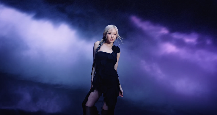Gaya Rambut Unik Blackpink dalam Video Musik 'Pink Venom' - MerahPutih