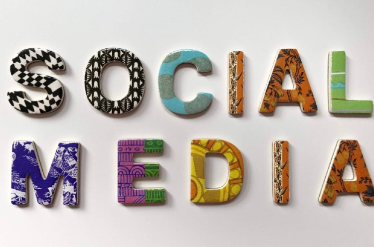 Kesetaraan dan Keintiman Semu di Media Sosial