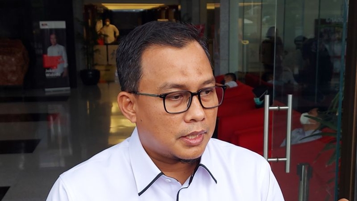 KPK Geledah Rumah Terkait Kasus Lukas Enembe di Depok