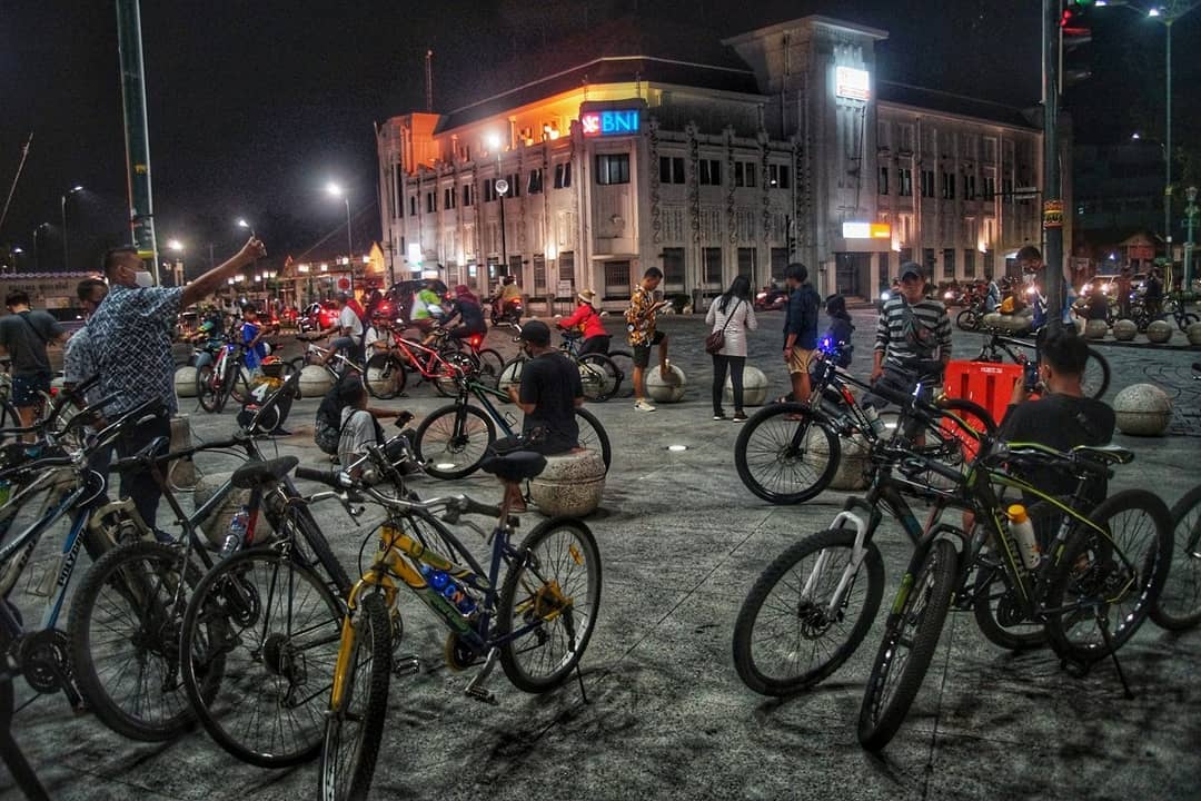 Suasana malioboro ramai dengan pengunjung. Foto: Instagram Okahamied