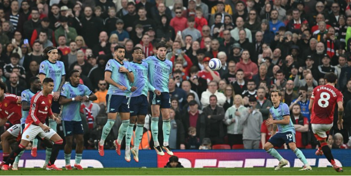 Ditahan Imbang Manchester United 1-1, Arsenal Tertinggal 15 Poin dari Liverpool di Puncak Klasemen