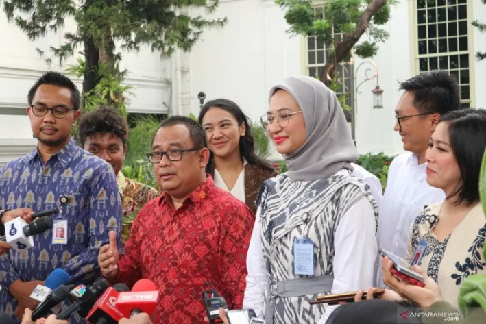 Pakai Kop Setkab Buat Kerja Sama Perusahaannya, Stafsus Milenial Jokowi Minta Maaf