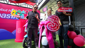 Aksi Program BombasTri, Wujud Apresiasi Tri untuk Pelanggan Setia 
