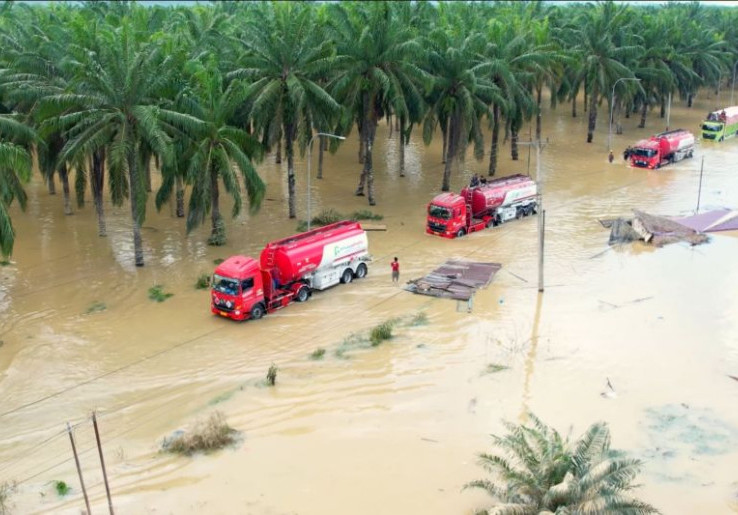 Pertamina Optimalkan Moda Suplai Darurat, Canting dan SPBU Mobile Jadi Pahlawan Warga Terdampak Banjir