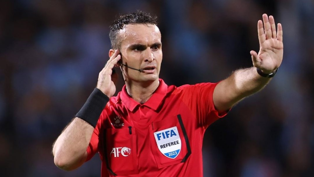 AFC Tunjuk Wasit Sadullo Gulmurodi untuk Laga Indonesia vs Bahrain, Pernah Kasih Penalti untuk Timnas!