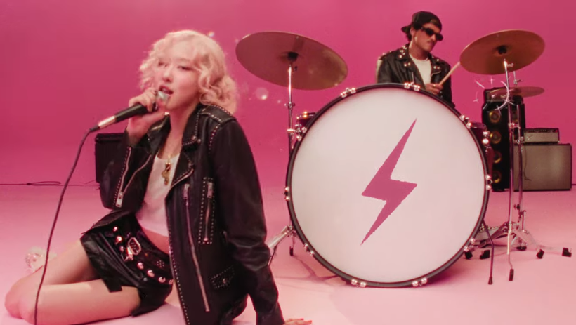 Lirik Lagu APT Rose BLACKPINK feat Bruno Mars