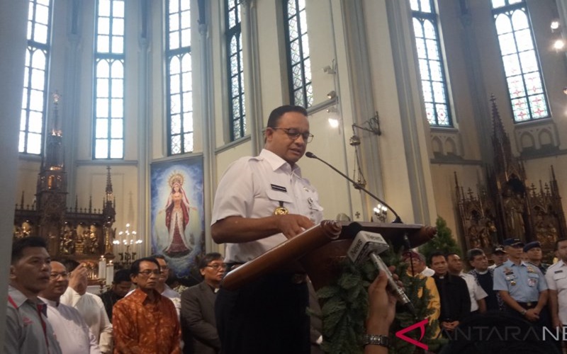 Anies Ucapkan Selamat Jumat Agung Lewat Live Instagram Dalam Mobil