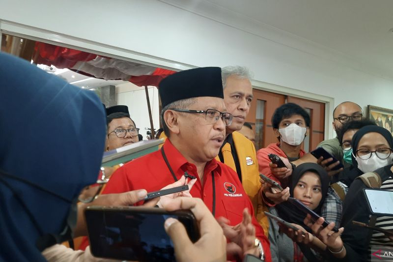 Tidak Diundang ke HUT PAN, Ini Kata Sekjen PDIP