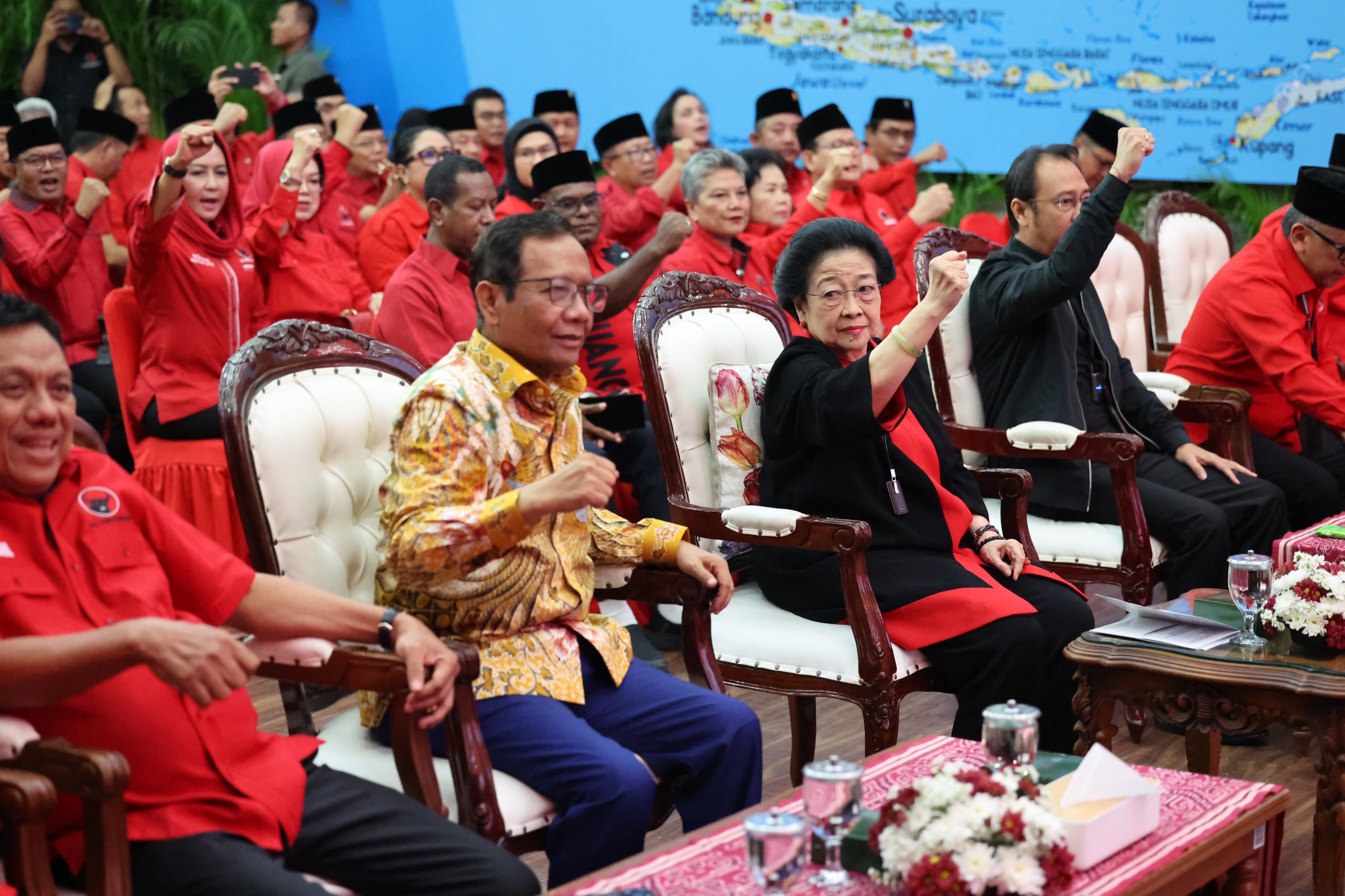 Dihadiri Mahfud MD, PDIP Umumkan 6 Cagub-Cawagub Pilkada 2024