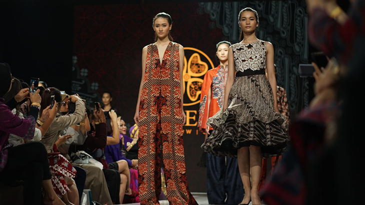 Model Dress Batik Paling Diburu Peminat Pakaian Modern