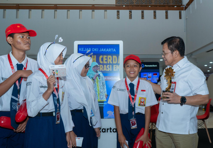 Tabungan Pelajar Tembus Rp 1,7 Triliun, Bank Jakarta Raih Penghargaan dari KEJAR Award 2025