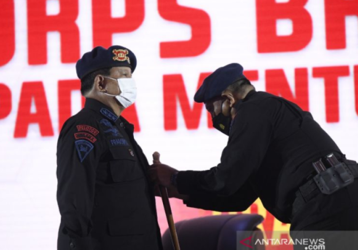 Jadi Warga Kehormatan Korps Brimob, Prabowo: Komandan Kalian Harimau!
