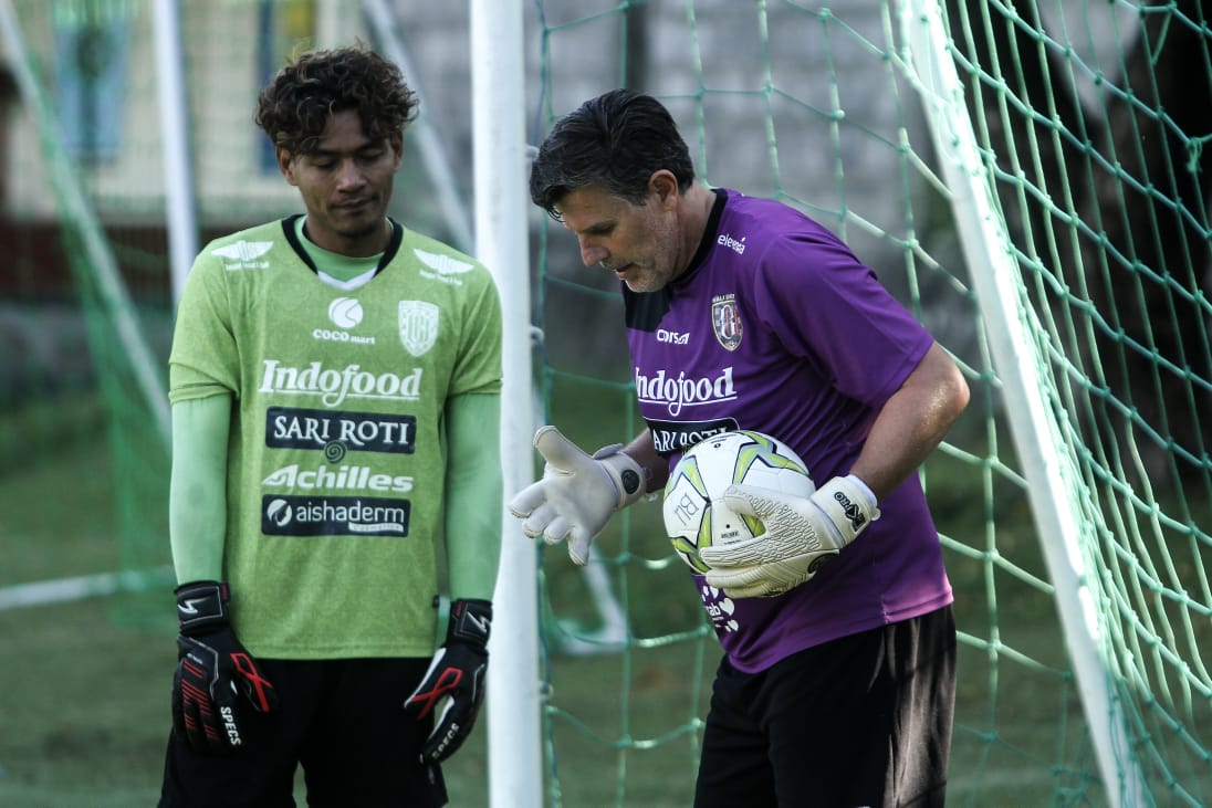 Pelatih kiper Bali United, Andy Petterson. (Bali United)