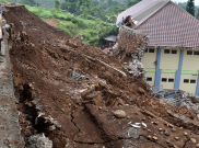 Cuaca Buruk Landa Denpasar, Satu Keluarga Tewas Tertimbun Longsor
