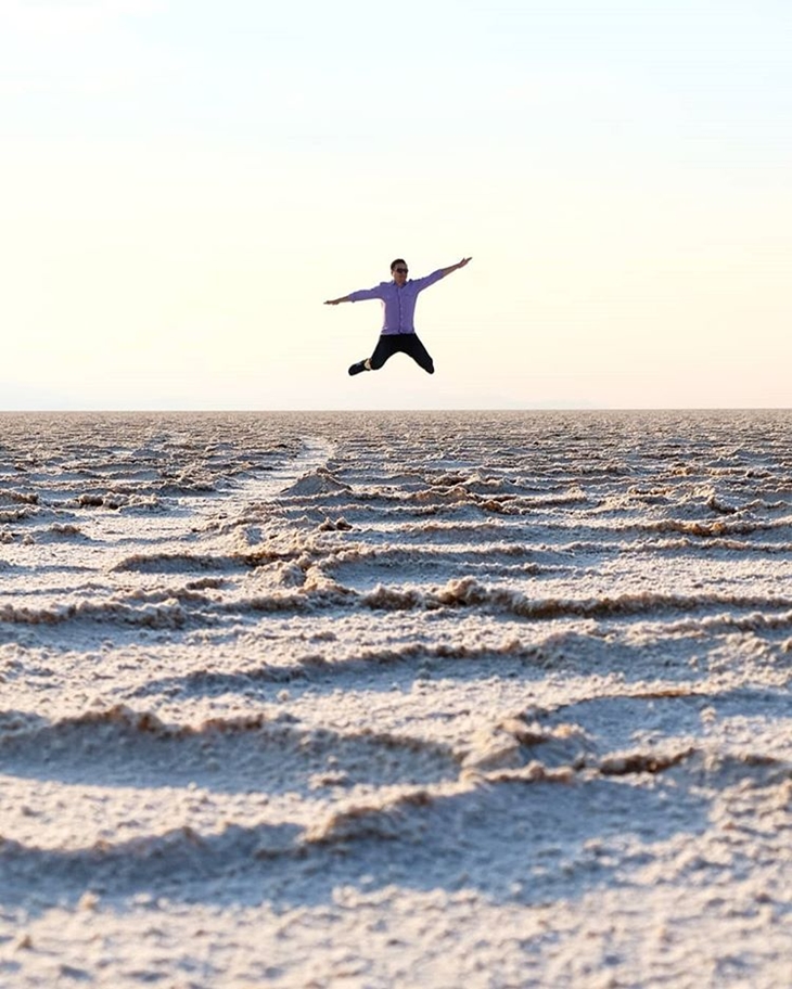 Maranjab salt lake atau Danau Garam Maranjab sangat terkenal buat para traveller Iran. (Foto: instagram.com/tbasarovas)