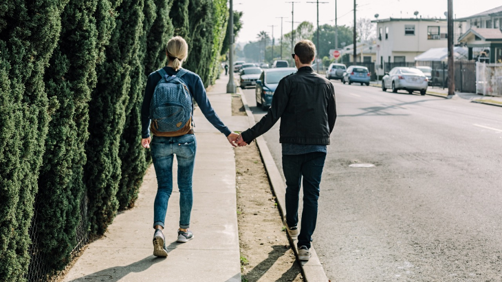 4 Tips Praktis untuk Tetap Romantis di Malam Minggu