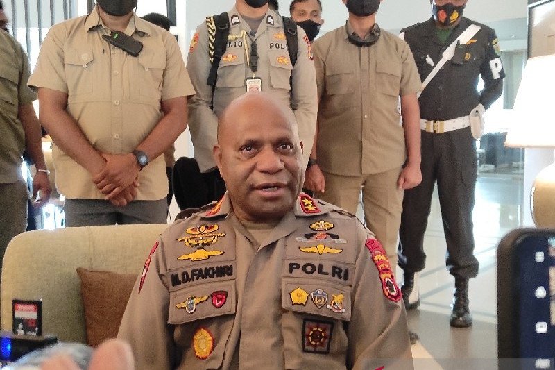 Kapolda Papua Irjen Pol Mathius Fakhiri. (ANTARA/Evarukdijati)