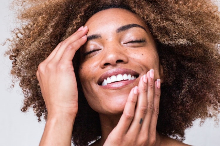 Kandungan chamomile juga bisa untuk merawat kulit berjerawat. (Foto: unsplash/AudreyFretz)
