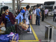 Selama Larangan Mudik, Ratusan Penumpang Transportasi Massal Positif COVID-19
