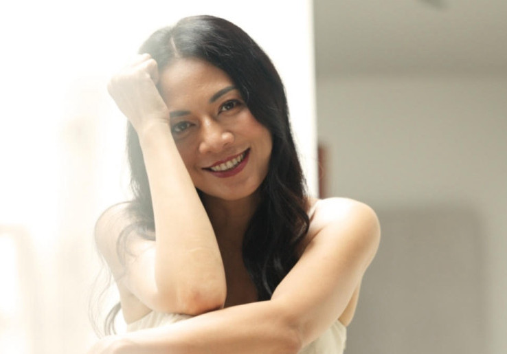 'Kabarku', Curhat Patah Hati Dee Lestari yang Relatable dan Menyentuh