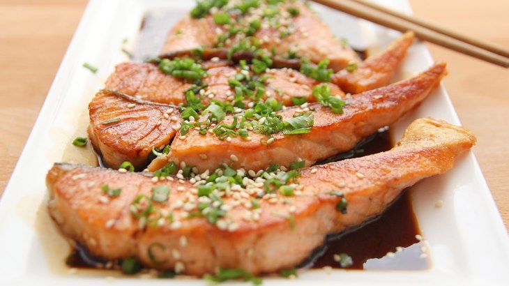 Makan Ikan Bisa Menjaga Berat Badan