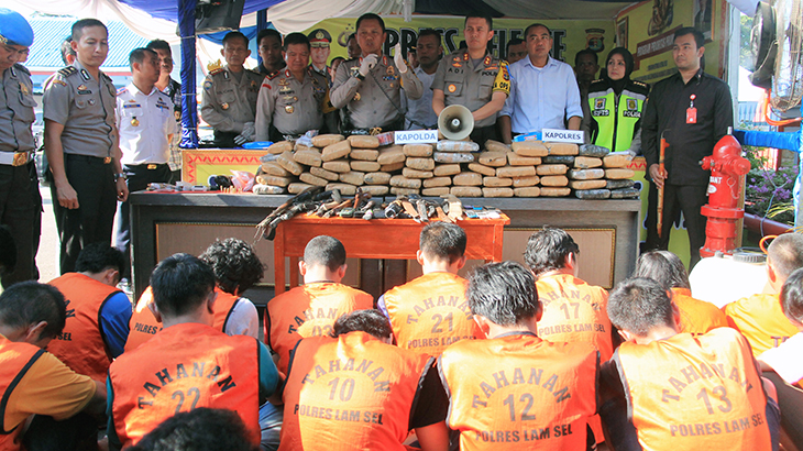 Polres Batang Bekuk Lima Tersangka Narkoba