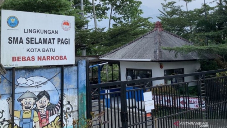 Polda Jatim Tetapkan Pemilik Sekolah di Batu sebagai Tersangka Dugaan Kekerasan Seksual