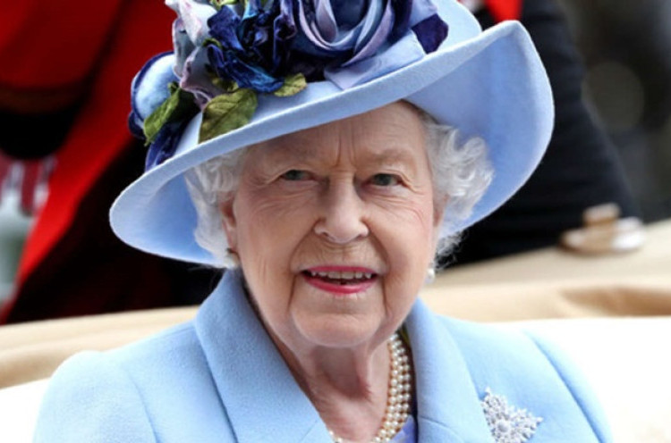 Ratu Elizabeth II Punya Alasan Kerap Memakai Sarung Tangan