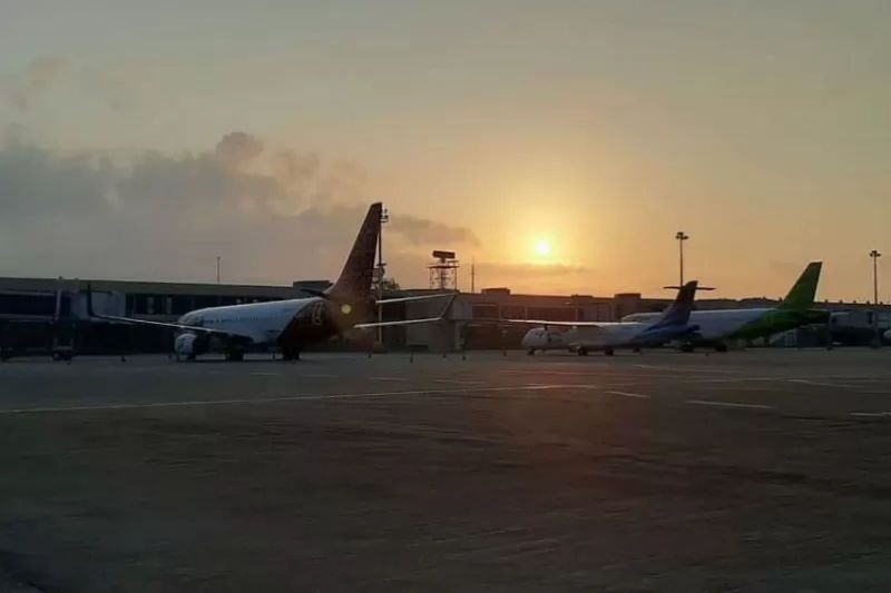 Diduga Kendala Teknis, Pesawat Batik Air Jakarta-Batam Mendarat Darurat di Palembang, Semua Penumpang Selamat