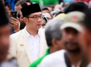 Ridwan Kamil Suruh Dua Superhero Bersih-Bersih Kota Bandung