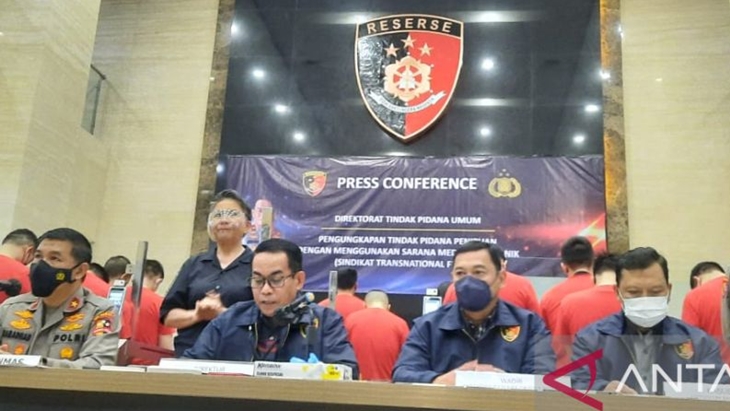 Bareskrim Tangkap Puluhan WNA dalam Kasus Penipuan Lintas Negara