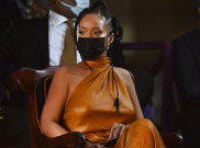Rihanna Terima Gelar Pahlawan Nasional Barbados