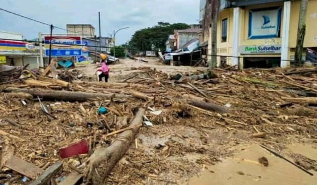 La Nina Picu Longsor, Banjir Hingga Banjir Bandang, BMKG Minta Masyarakat Waspada