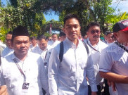 Kaesang Diarak Ribuan Suporter ke Lokasi Kongres PSI, Bawa Bekal Restu Jokowi