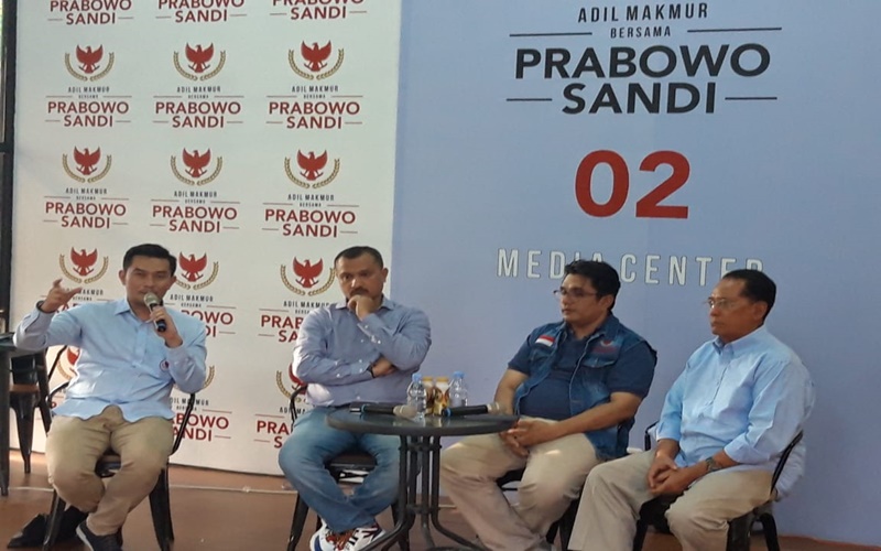 Diskusi Rabu Biru di BPN Prabowo-Sandi