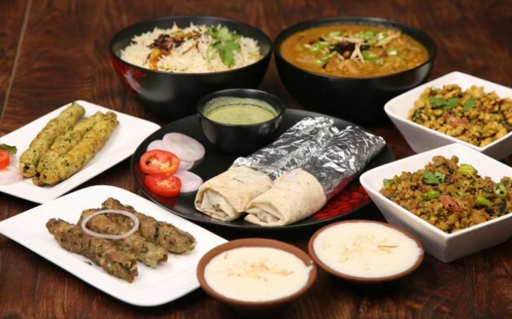 Tetap Sehat saat Lebaran, Atur Pola Makan dengan Cara Ini