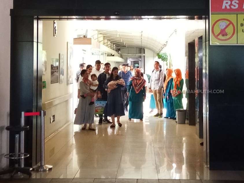 Dijemput Iriana Jokowi, Selvi dan La Lembah Manah Pulang dari RS PKU Muhammadiyah