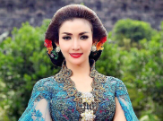 Yuk Intip Persiapan Roro Fitria Jelang Pernikahan Kahiyang Ayu dan Bobby Nasution
