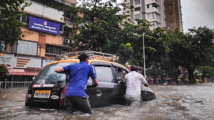 Jangan sampai mesin Water Hammer. (Foto: Unsplash/saikiran kesari)