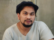 Tompi Curiga Ketika Ratna Sarumpaet Mengikat Rambutnya ke Atas