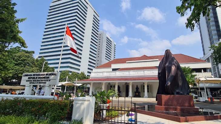 Megawati Resmikan Patung Bung Karno di Lemhannas