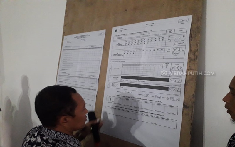  Prabowo-Sandi Kalah Telak di TPS Amien Rais Nyoblos 