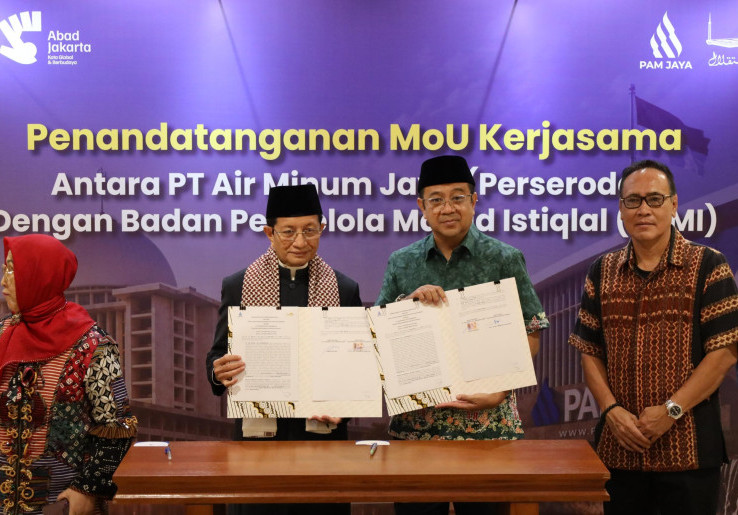 Rayakan Hari Pelanggan, PAM Jaya Beri Layanan Air Minum Gratis untuk Masjid Istiqlal selama Setahun